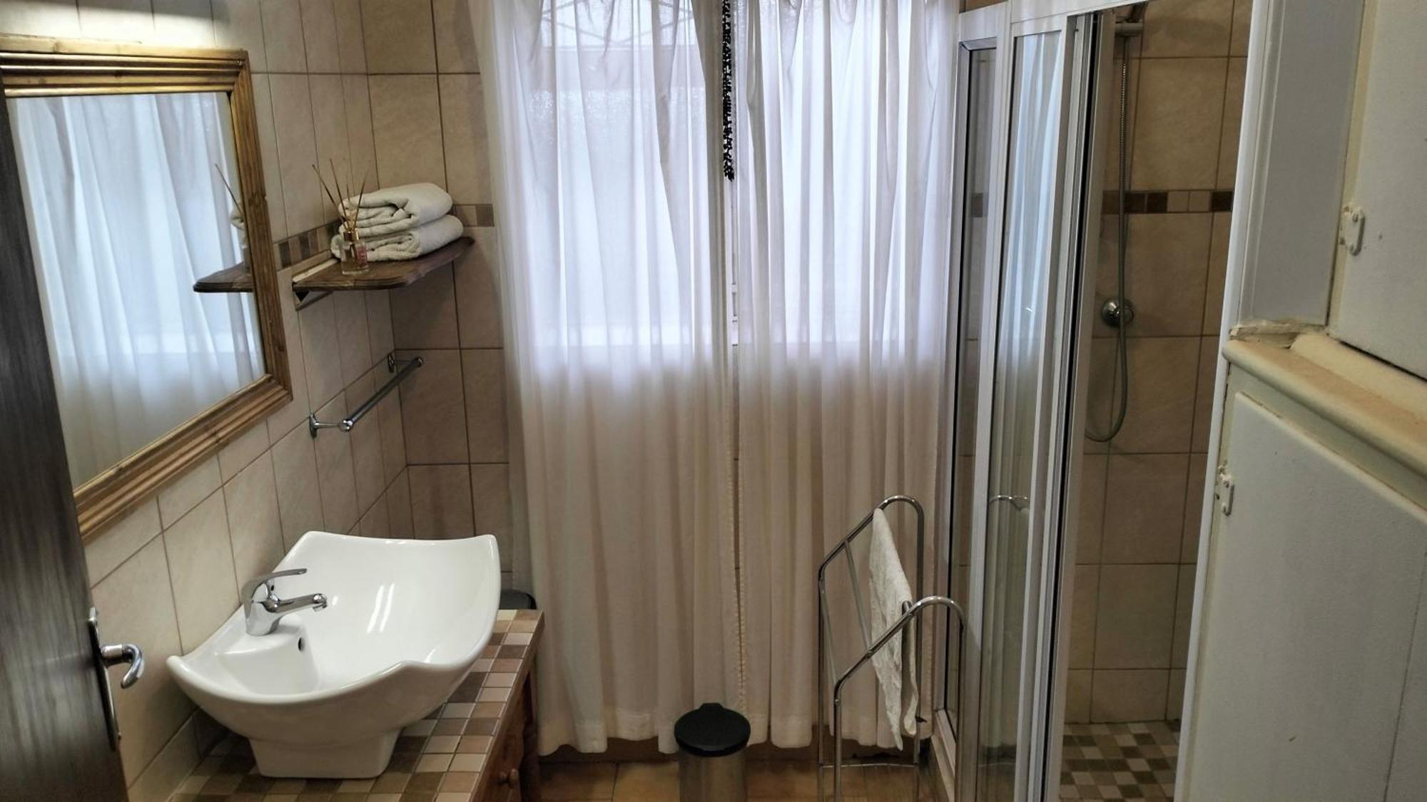 Anri Guesthouse Bloemfontein Extérieur photo