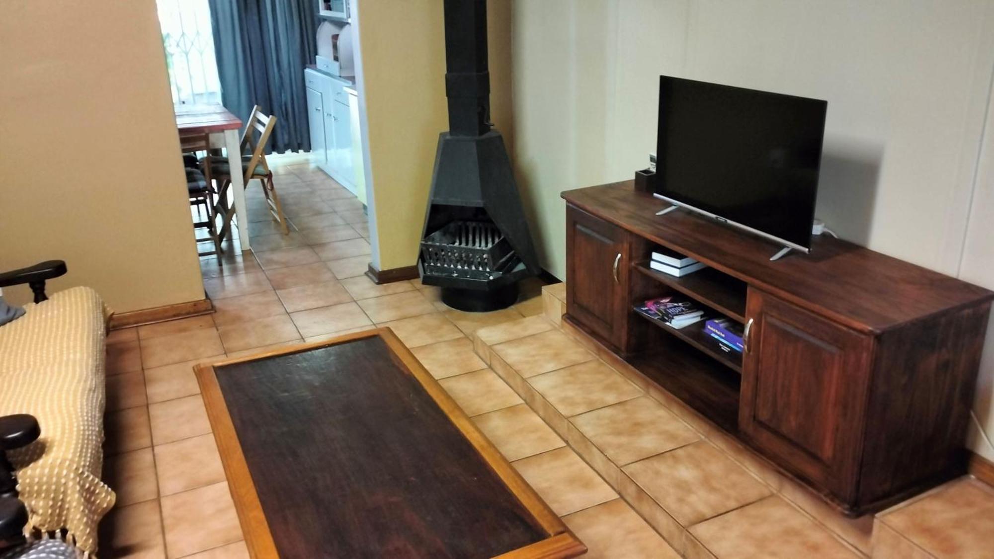 Anri Guesthouse Bloemfontein Extérieur photo