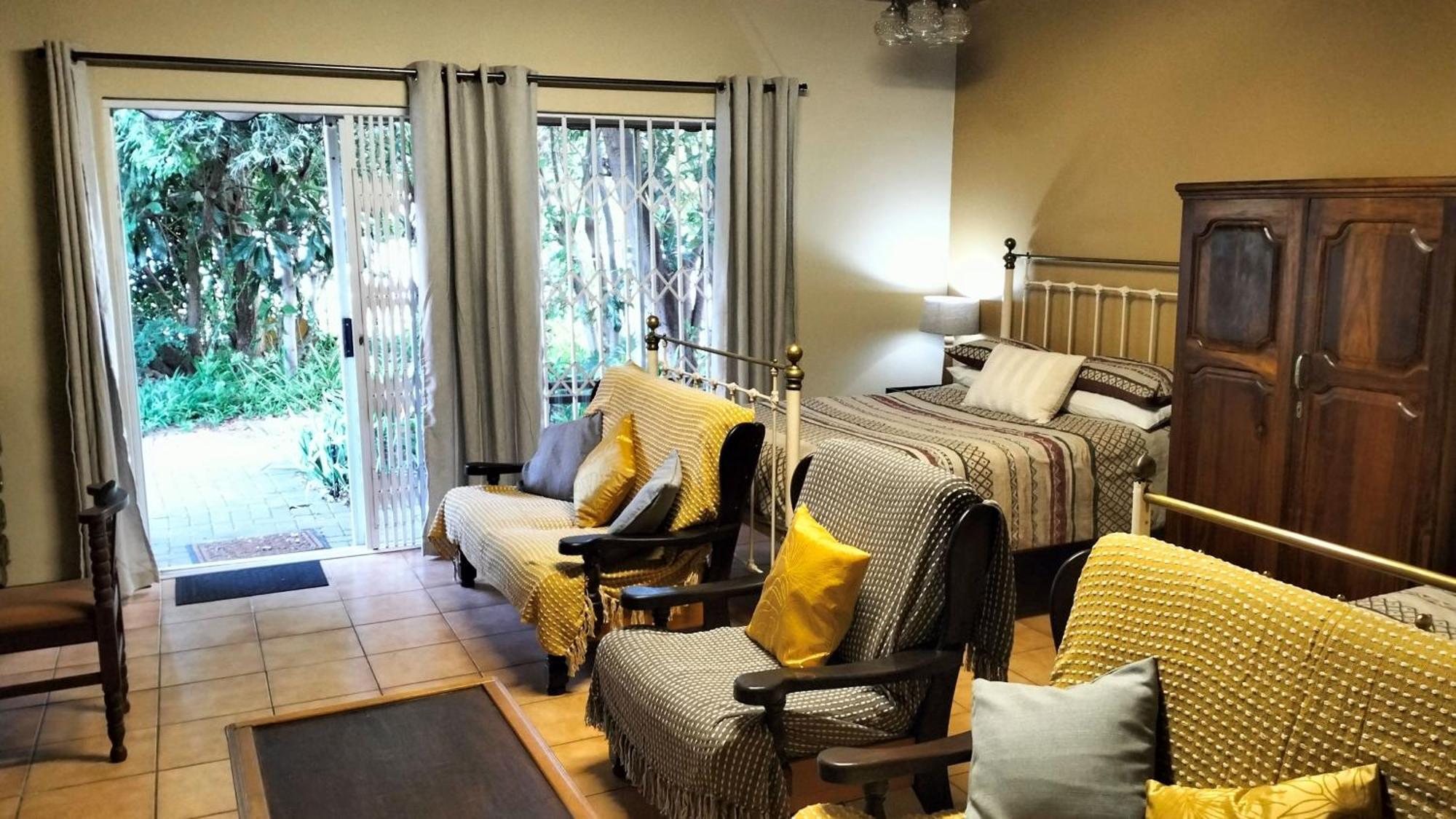 Anri Guesthouse Bloemfontein Extérieur photo