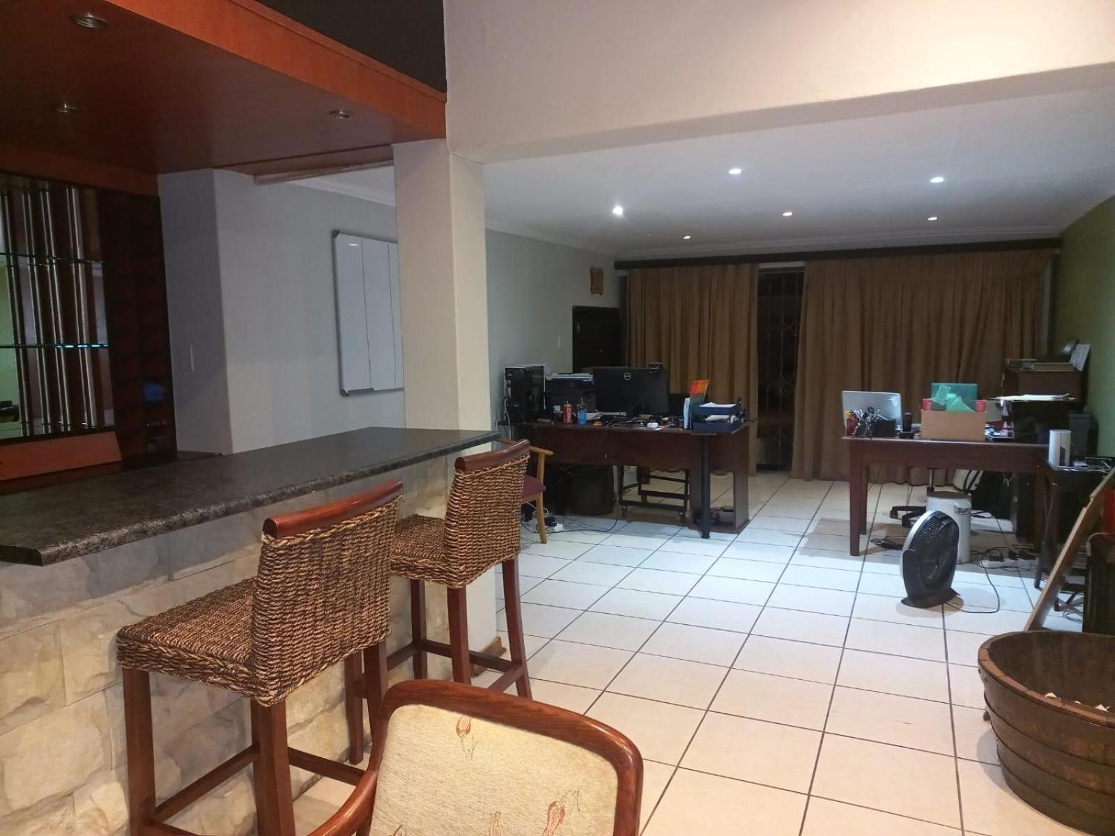 Anri Guesthouse Bloemfontein Extérieur photo